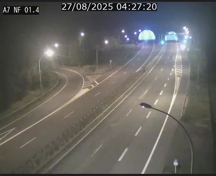 <h2>Caméra autoroute Luxembourg A7 - Echangeur Waldhaff - direction Tunnel Stafelter</h2>