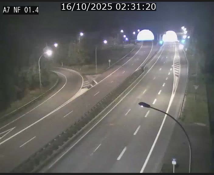 <h2>Caméra autoroute Luxembourg A7 - Echangeur Waldhaff - direction Tunnel Stafelter</h2>