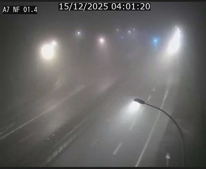 <h2>Caméra autoroute Luxembourg A7 - Echangeur Waldhaff - direction Tunnel Stafelter</h2>