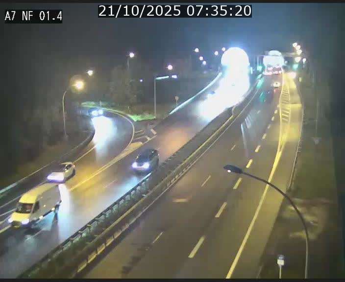 <h2>Caméra autoroute Luxembourg A7 - Echangeur Waldhaff - direction Tunnel Stafelter</h2>