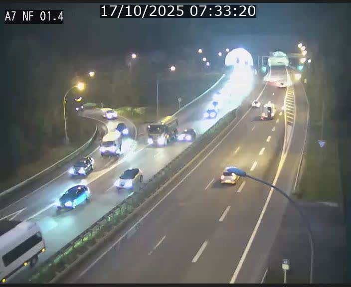 <h2>Caméra autoroute Luxembourg A7 - Echangeur Waldhaff - direction Tunnel Stafelter</h2>