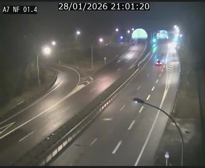 <h2>Caméra autoroute Luxembourg A7 - Echangeur Waldhaff - direction Tunnel Stafelter</h2>