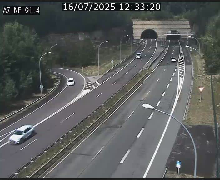 Caméra autoroute Luxembourg A7 - Echangeur Waldhaff - direction Tunnel Stafelter