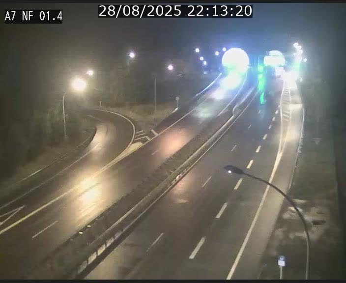 <h2>Caméra autoroute Luxembourg A7 - Echangeur Waldhaff - direction Tunnel Stafelter</h2>