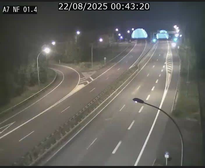 <h2>Caméra autoroute Luxembourg A7 - Echangeur Waldhaff - direction Tunnel Stafelter</h2>