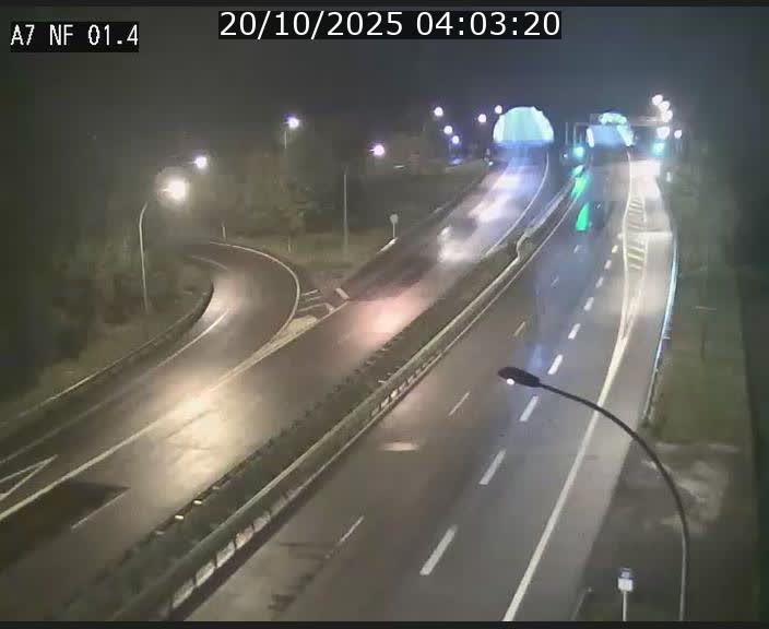<h2>Caméra autoroute Luxembourg A7 - Echangeur Waldhaff - direction Tunnel Stafelter</h2>