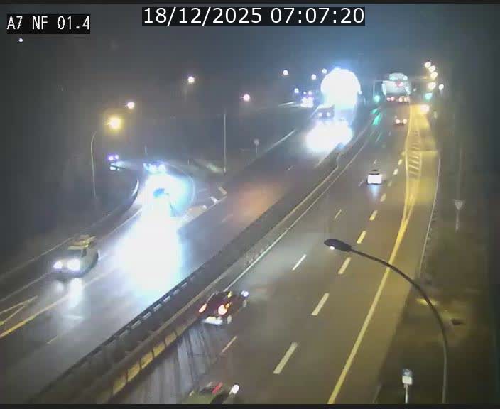 <h2>Caméra autoroute Luxembourg A7 - Echangeur Waldhaff - direction Tunnel Stafelter</h2>