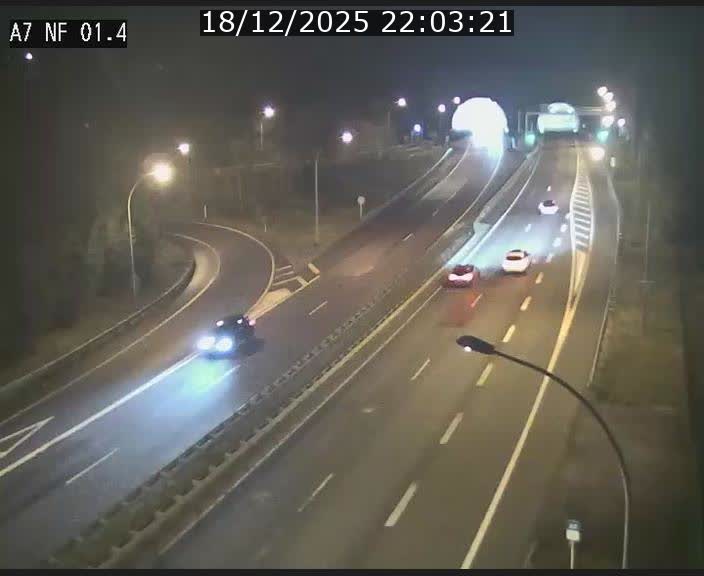 <h2>Caméra autoroute Luxembourg A7 - Echangeur Waldhaff - direction Tunnel Stafelter</h2>