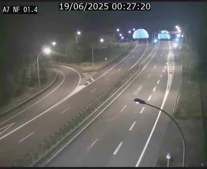 <h2>Caméra autoroute Luxembourg A7 - Echangeur Waldhaff - direction Tunnel Stafelter</h2>
