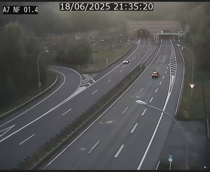 <h2>Caméra autoroute Luxembourg A7 - Echangeur Waldhaff - direction Tunnel Stafelter</h2>