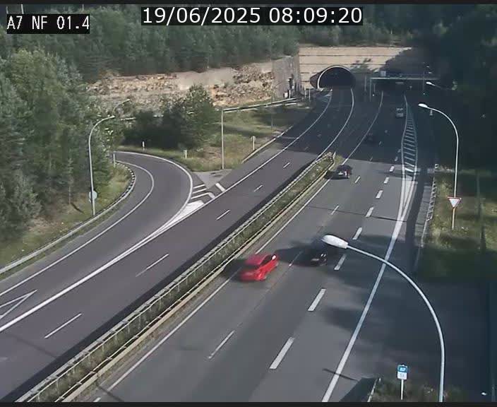 <h2>Caméra autoroute Luxembourg A7 - Echangeur Waldhaff - direction Tunnel Stafelter</h2>