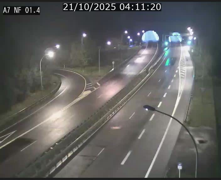 <h2>Caméra autoroute Luxembourg A7 - Echangeur Waldhaff - direction Tunnel Stafelter</h2>