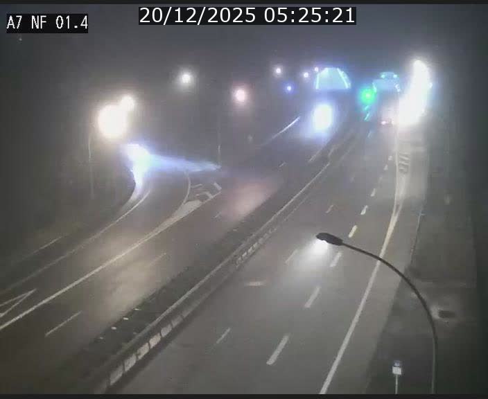 <h2>Caméra autoroute Luxembourg A7 - Echangeur Waldhaff - direction Tunnel Stafelter</h2>