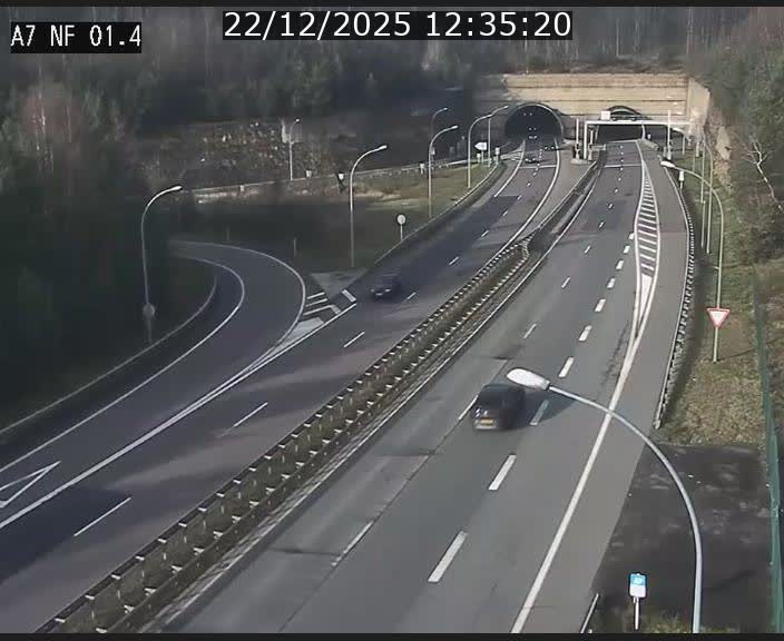 <h2>Caméra autoroute Luxembourg A7 - Echangeur Waldhaff - direction Tunnel Stafelter</h2>