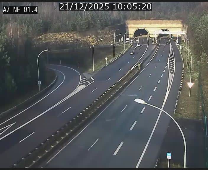 <h2>Caméra autoroute Luxembourg A7 - Echangeur Waldhaff - direction Tunnel Stafelter</h2>