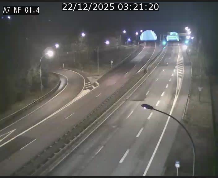 <h2>Caméra autoroute Luxembourg A7 - Echangeur Waldhaff - direction Tunnel Stafelter</h2>