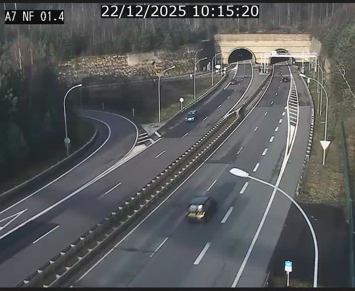 <h2>Caméra autoroute Luxembourg A7 - Echangeur Waldhaff - direction Tunnel Stafelter</h2>