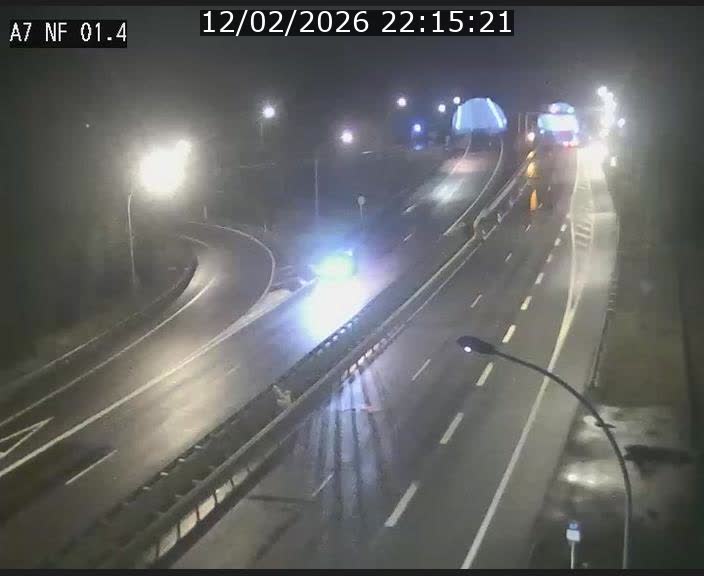 <h2>Caméra autoroute Luxembourg A7 - Echangeur Waldhaff - direction Tunnel Stafelter</h2>