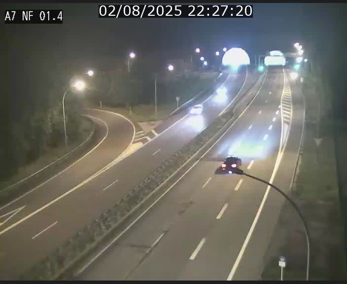 <h2>Caméra autoroute Luxembourg A7 - Echangeur Waldhaff - direction Tunnel Stafelter</h2>