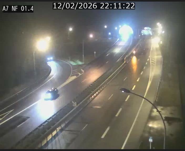 <h2>Caméra autoroute Luxembourg A7 - Echangeur Waldhaff - direction Tunnel Stafelter</h2>