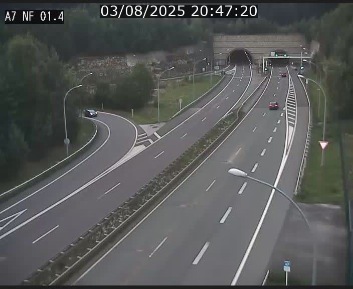 <h2>Caméra autoroute Luxembourg A7 - Echangeur Waldhaff - direction Tunnel Stafelter</h2>