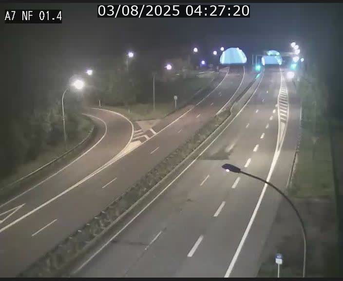 <h2>Caméra autoroute Luxembourg A7 - Echangeur Waldhaff - direction Tunnel Stafelter</h2>