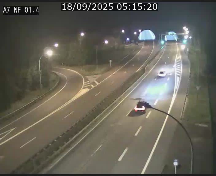 <h2>Caméra autoroute Luxembourg A7 - Echangeur Waldhaff - direction Tunnel Stafelter</h2>