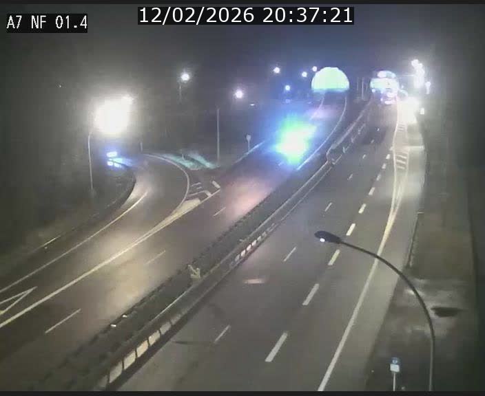 <h2>Caméra autoroute Luxembourg A7 - Echangeur Waldhaff - direction Tunnel Stafelter</h2>