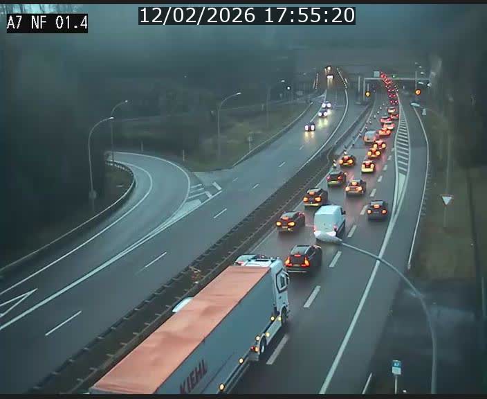 <h2>Caméra autoroute Luxembourg A7 - Echangeur Waldhaff - direction Tunnel Stafelter</h2>