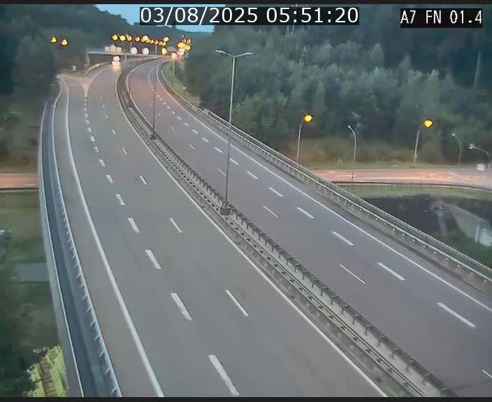 <h2>Caméra autoroute Luxembourg A7 - Tunnel Stafelter - direction Echangeur Grünewald</h2>