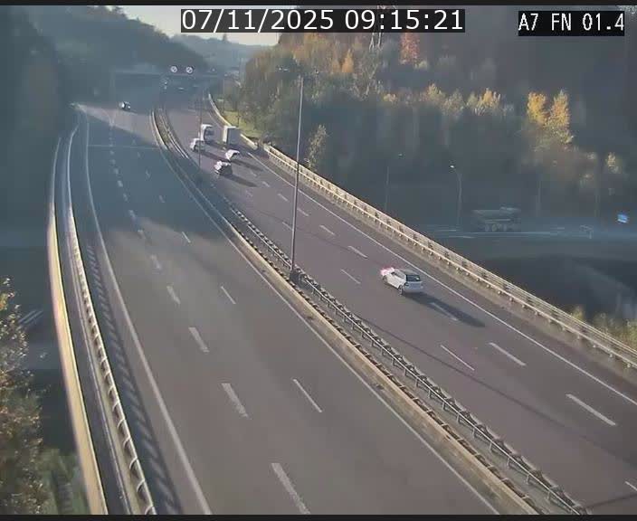 <h2>Caméra autoroute Luxembourg A7 - Tunnel Stafelter - direction Echangeur Grünewald</h2>
