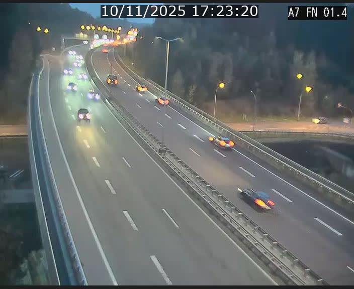 <h2>Caméra autoroute Luxembourg A7 - Tunnel Stafelter - direction Echangeur Grünewald</h2>