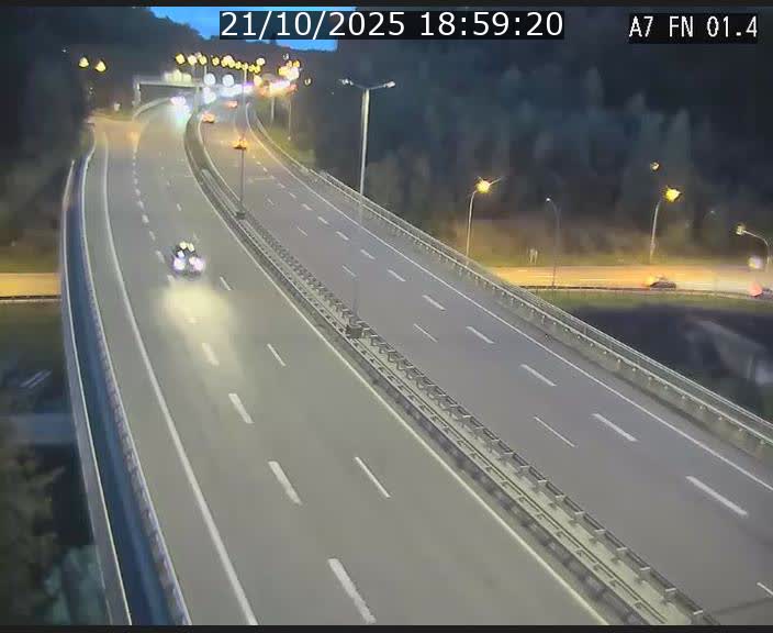 <h2>Caméra autoroute Luxembourg A7 - Tunnel Stafelter - direction Echangeur Grünewald</h2>