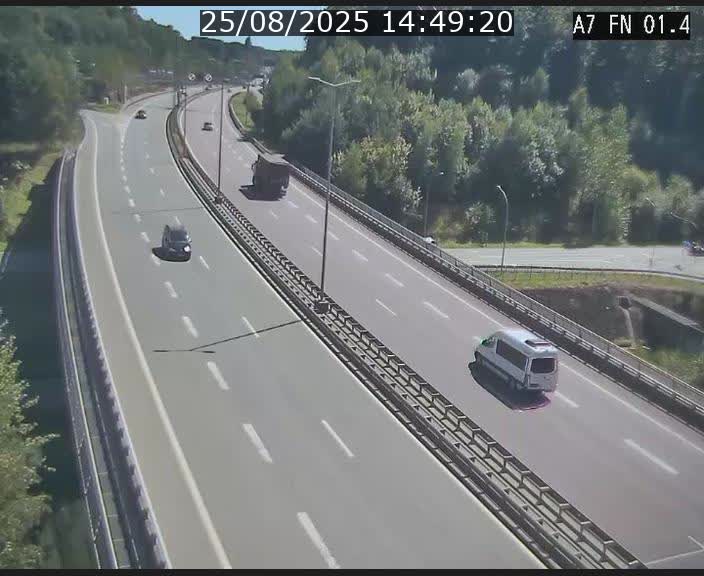 <h2>Caméra autoroute Luxembourg A7 - Tunnel Stafelter - direction Echangeur Grünewald</h2>