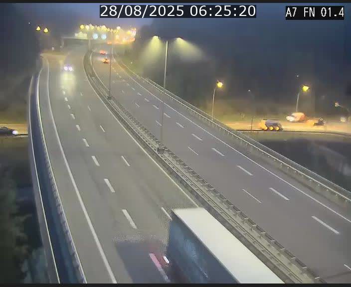 <h2>Caméra autoroute Luxembourg A7 - Tunnel Stafelter - direction Echangeur Grünewald</h2>