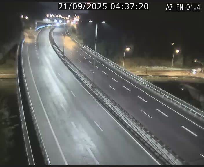 <h2>Caméra autoroute Luxembourg A7 - Tunnel Stafelter - direction Echangeur Grünewald</h2>