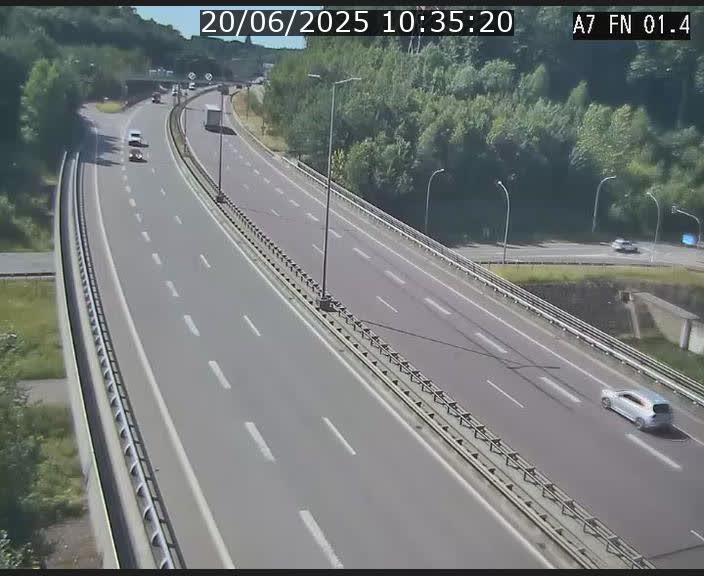 <h2>Caméra autoroute Luxembourg A7 - Tunnel Stafelter - direction Echangeur Grünewald</h2>