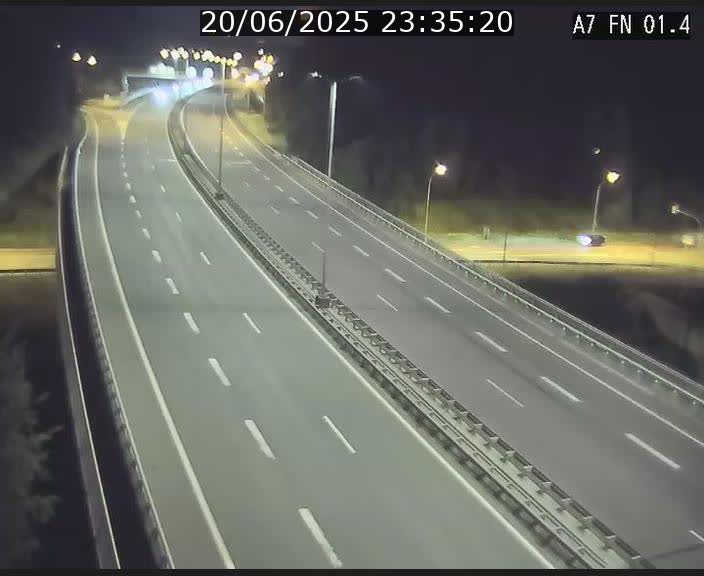 <h2>Caméra autoroute Luxembourg A7 - Tunnel Stafelter - direction Echangeur Grünewald</h2>
