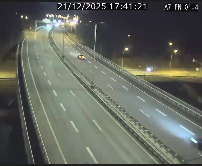 <h2>Caméra autoroute Luxembourg A7 - Tunnel Stafelter - direction Echangeur Grünewald</h2>