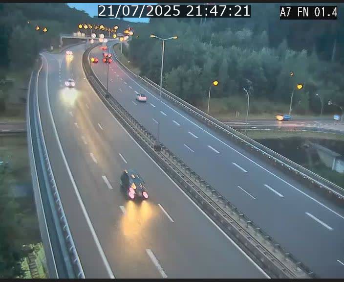 <h2>Caméra autoroute Luxembourg A7 - Tunnel Stafelter - direction Echangeur Grünewald</h2>