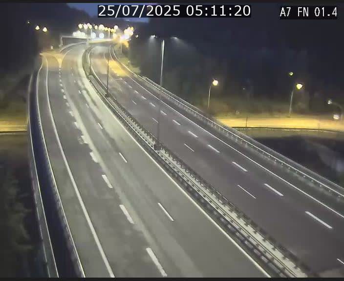 <h2>Caméra autoroute Luxembourg A7 - Tunnel Stafelter - direction Echangeur Grünewald</h2>