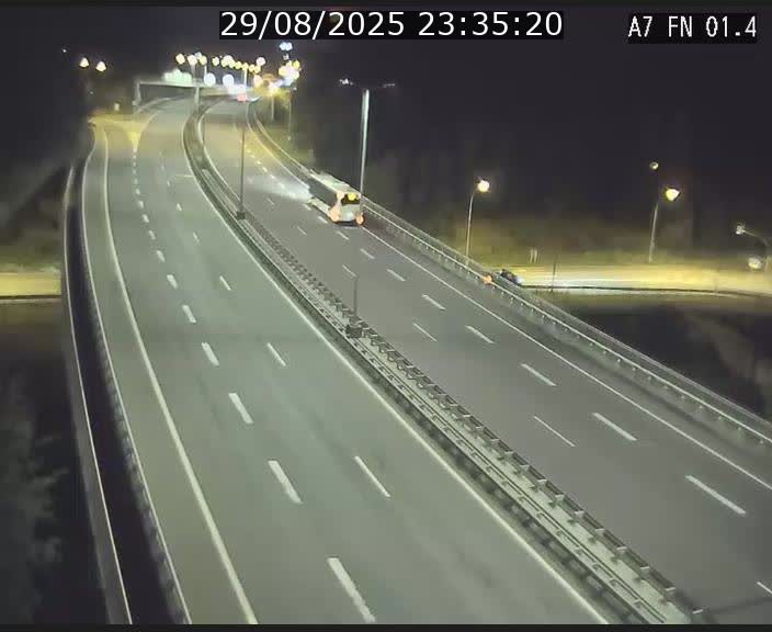 <h2>Caméra autoroute Luxembourg A7 - Tunnel Stafelter - direction Echangeur Grünewald</h2>