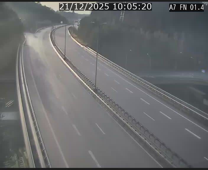 <h2>Caméra autoroute Luxembourg A7 - Tunnel Stafelter - direction Echangeur Grünewald</h2>