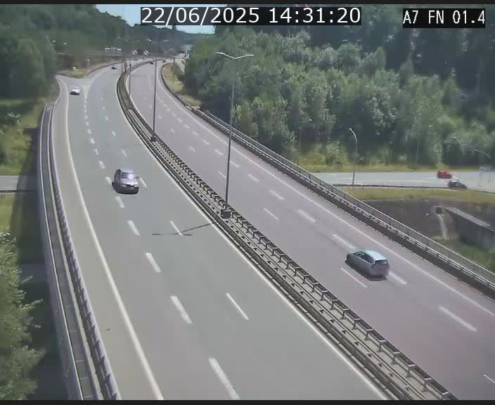 <h2>Caméra autoroute Luxembourg A7 - Tunnel Stafelter - direction Echangeur Grünewald</h2>