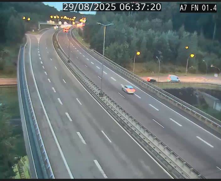 <h2>Caméra autoroute Luxembourg A7 - Tunnel Stafelter - direction Echangeur Grünewald</h2>