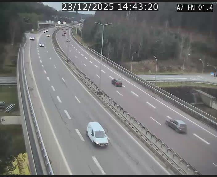 <h2>Caméra autoroute Luxembourg A7 - Tunnel Stafelter - direction Echangeur Grünewald</h2>