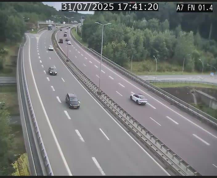 <h2>Caméra autoroute Luxembourg A7 - Tunnel Stafelter - direction Echangeur Grünewald</h2>