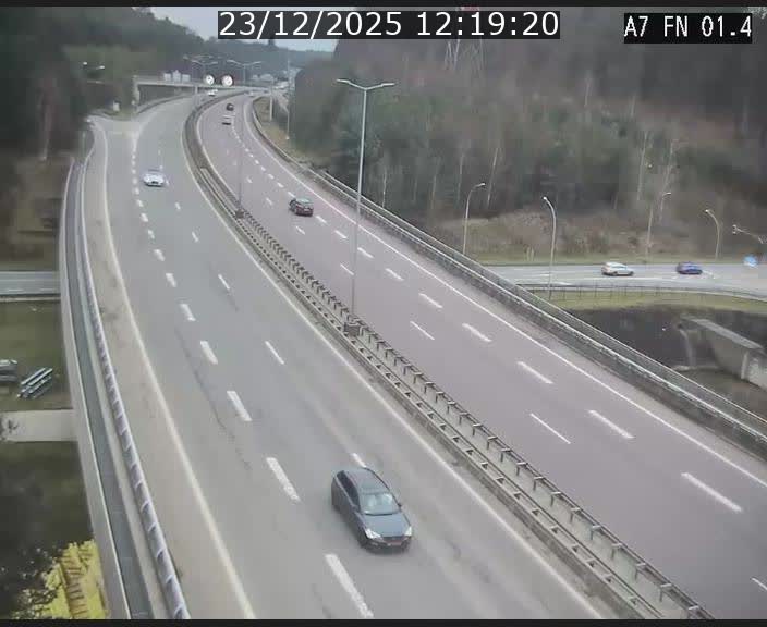 <h2>Caméra autoroute Luxembourg A7 - Tunnel Stafelter - direction Echangeur Grünewald</h2>