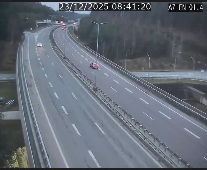 <h2>Caméra autoroute Luxembourg A7 - Tunnel Stafelter - direction Echangeur Grünewald</h2>