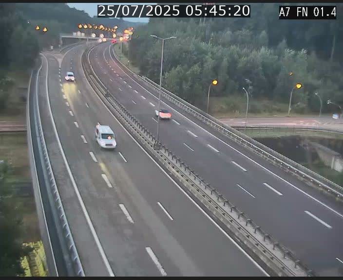 <h2>Caméra autoroute Luxembourg A7 - Tunnel Stafelter - direction Echangeur Grünewald</h2>